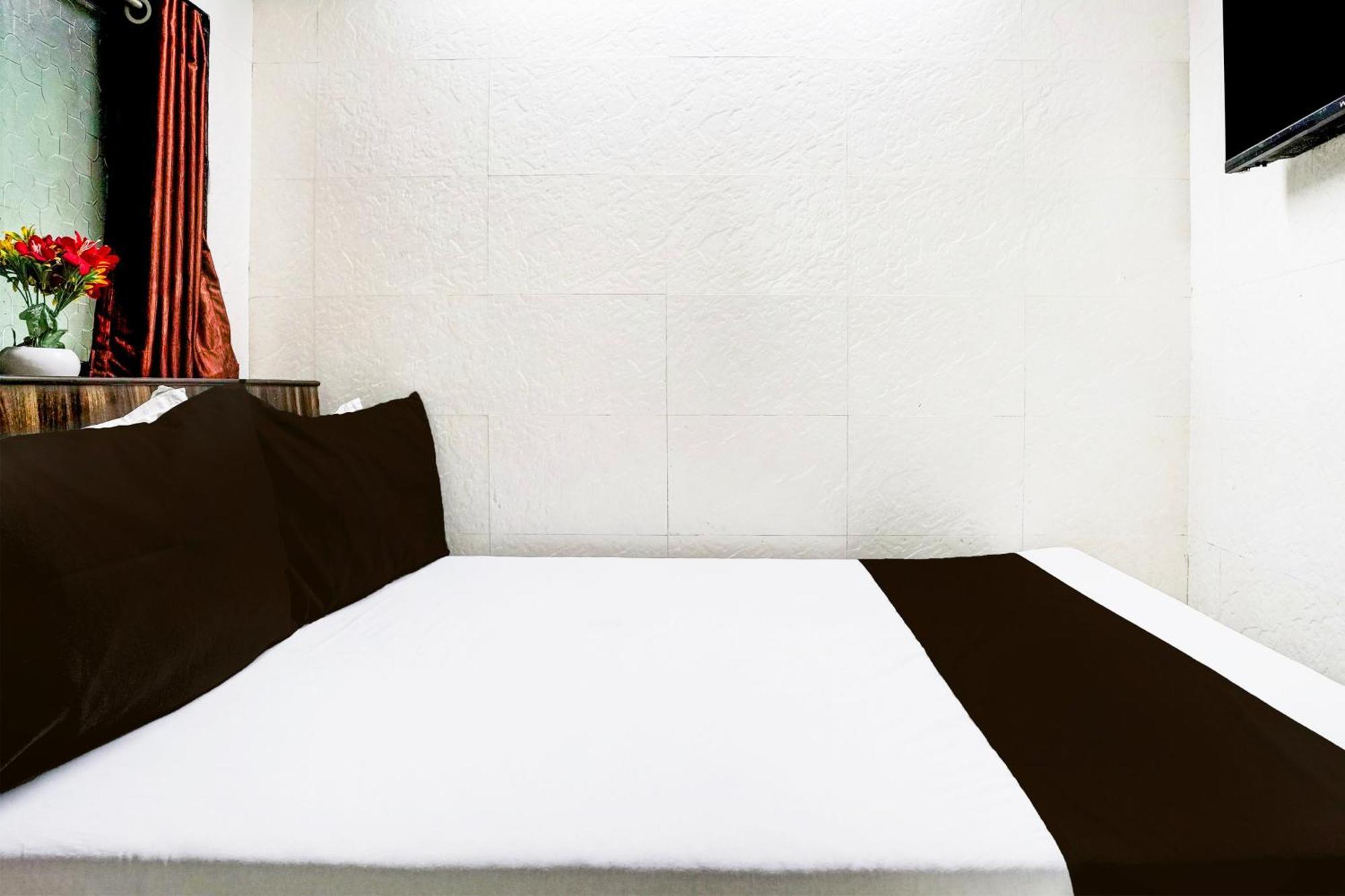 Super Hotel O Dombivali Formerly Pk Lodging Dombivli Kültér fotó
